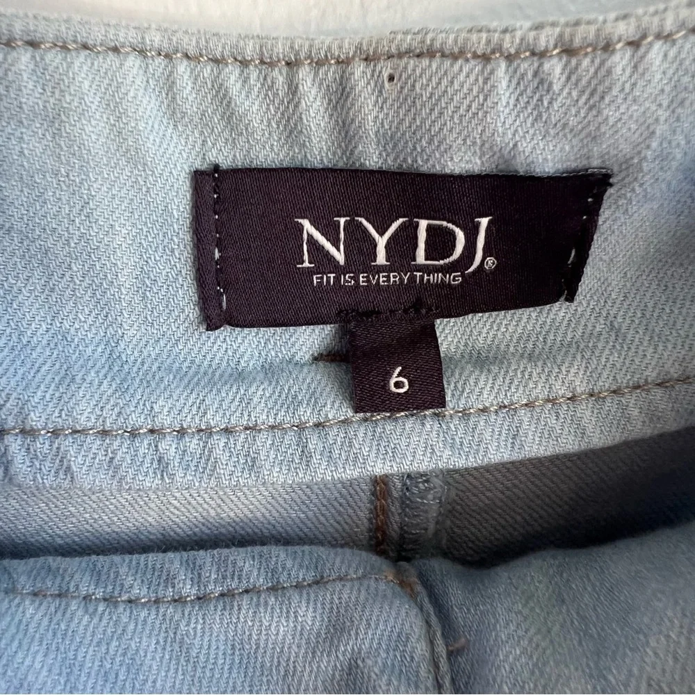 NYDJ Paperbag Waist Denim Shorts Tie Belt High Rise‎ Light Wash Size 6 Chic
